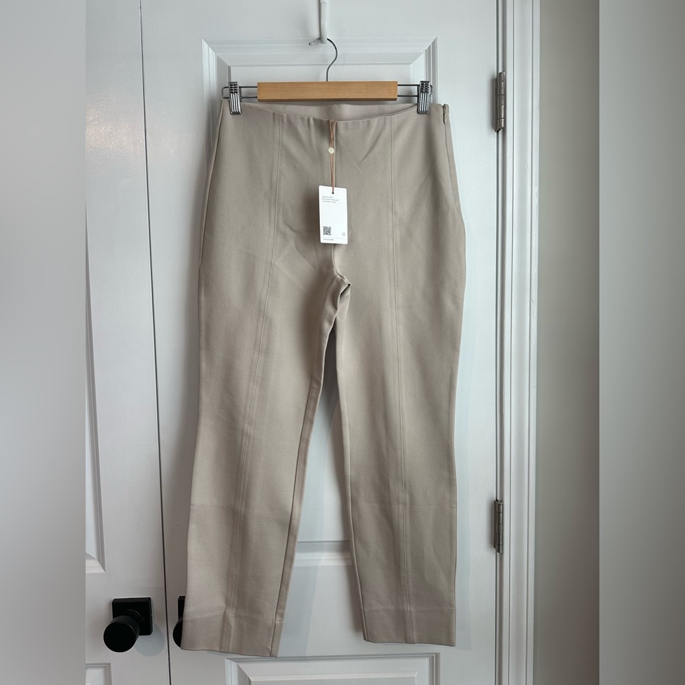 Quince Ultra-Stretch Ponte Pintuck Ankle Pants Ecru NWT Size Large